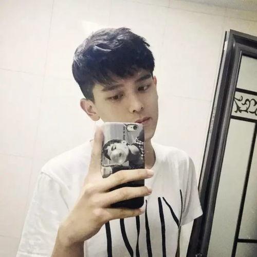 网红吃瓜头像男,揭秘网络红人的神秘面纱