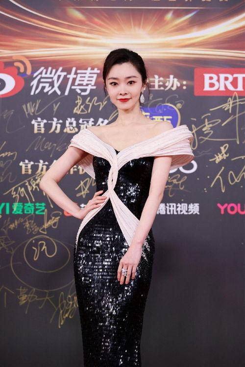 娱乐吃瓜君王一博宋轶,娱乐圈的甜蜜瓜田 第2张 娱乐吃瓜君王一博宋轶,娱乐圈的甜蜜瓜田 第2张