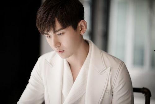 成毅吃瓜娱乐直播视频  第3张